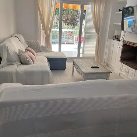 Апартаменти Puerta Ibiza Bajo